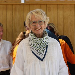 Aujourd'hui âgée de 84 ans, Mercotte profite de son existence
Mercotte (Jacqueline Mercorelli), maîtresse de cérémonie - Les Chefs à Saint-Tropez fêtent les producteurs 2026 avec un concours de Pâtisserie" La Tropézienne" sur la place des Lices à Saint-Tropez, le 2 mai 2026.
© Jean-Marc Lhomer / Bestimage