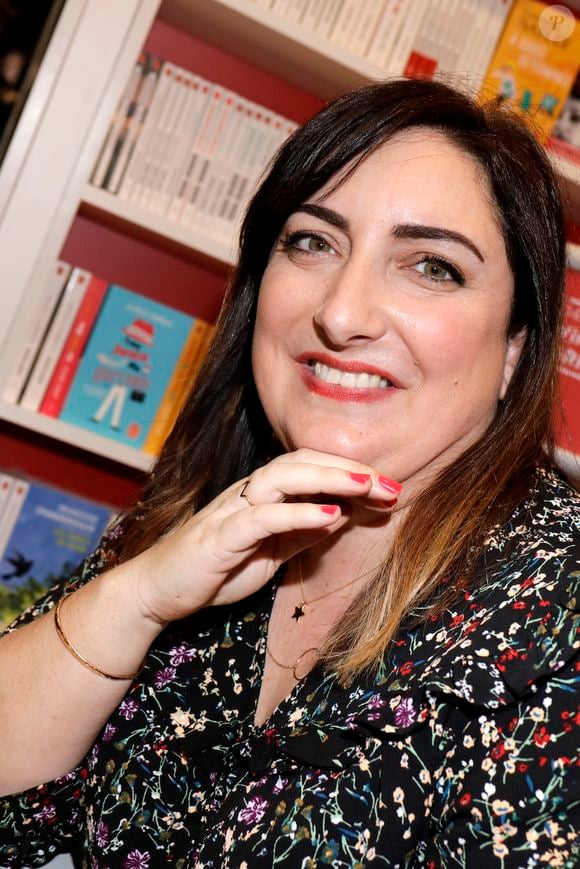 Virginie Grimaldi - 38ème salon du livre de Paris à la Porte de Versailles, Paris le 17 mars 2018. © Cédric Perrin/Bestimage