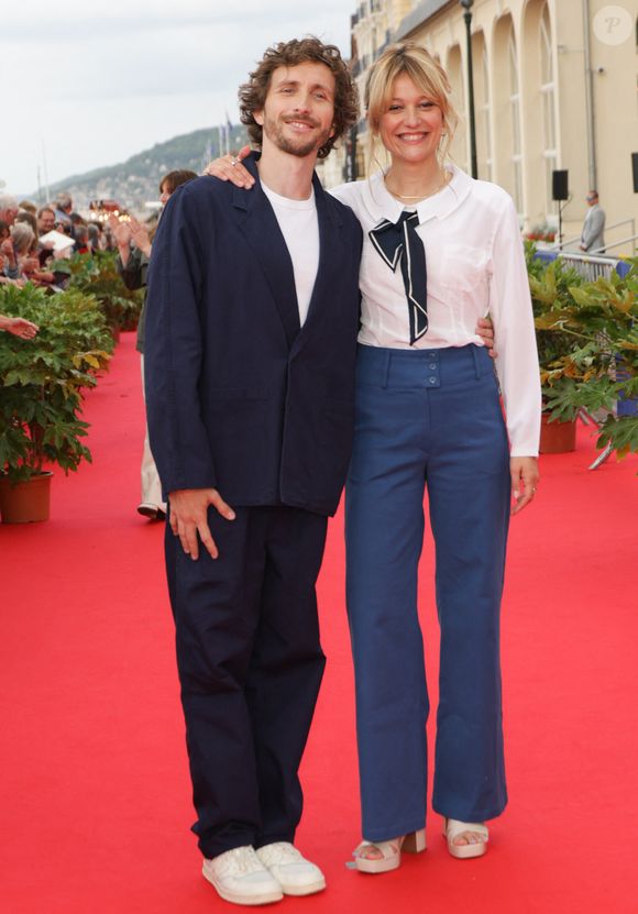 Baptiste Lecaplain et Elisa Erka - Cérémonie de clôture de la 39ème édition du festival du film romantique de Cabourg le 14 juin 2025.
Photo par Guirec Coadic / Bestimage