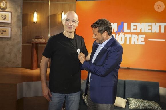 Exclusif - Bernard Werber, sur plateau de la nouvelle émission "Animalement Vôtre" présentée par Bernard Montiel et diffusée le 9 novembre sur France 3, à Paris, France, le 13 octobre 2025. © Jack Tribeca/Bestimage