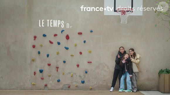 Lila, la fille de Mélissa Theuriau et Jamel Debbouze, apparaît dans "Le Temps des femmes", un documentaire diffusé sur France 2 le 16 décembre 2025.