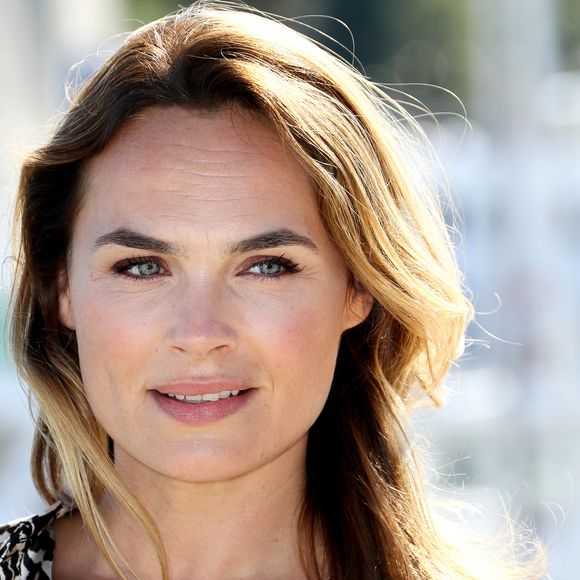Mélanie Maudran pour le feuilleton télévisé "Un si grand soleil" au photocall du quatrième jour du festival international du film de La Rochelle, France, le 15 septembre 2018. © Patrick Bernard/Bestimage