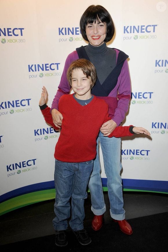 Lio et son fils Diego à la soirée Kinect pour XBox 360 au VIP Room Theatre à Paris, France, le 9 novembre 2010. Photo de Nicolas Briquet/ABACAPRESS.COM