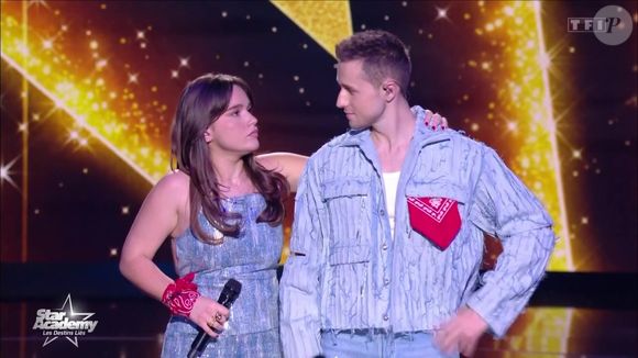 Semaine des "destins liés" à la Star Academy : les élèves ont passé leurs évaluations en binôme. Les profs ont dû trancher après des prestations très serrées.

Emission de la "Star academy" lors de laquelle Théo L. a été éliminé.