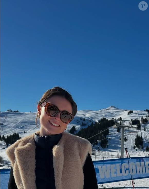 "J’étais hyper heureuse et j’ai pleuré. C’était le meilleur moment, je m’en souviendrai toute ma vie", a-t-elle confié à Presse Océan.

Lola Winter, élue Miss Pays de la Loire 2025