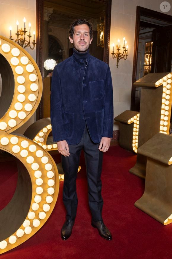 Il faut dire que le fils de Luana et Paul Belmondo est le nouvel ambassadeur de la marque

Victor Belmondo, nouvel ambassadeur de Berluti, nouvel ambassadeur de Berluti,  - Photocall pour les 130 ans de Berluti lors de la fashion week à Paris le 22 janvier 2025. © Olivier Borde /Bestimage