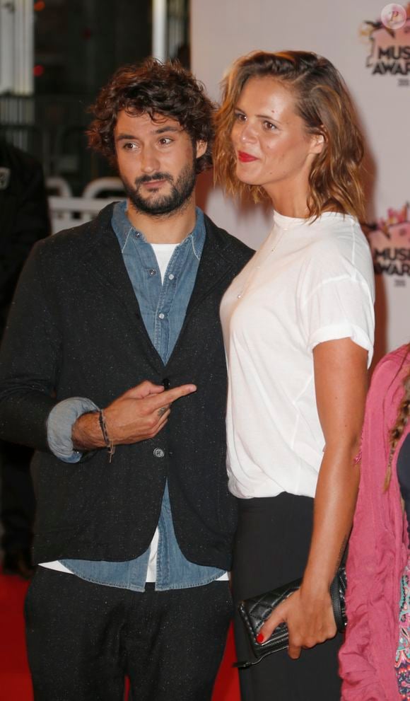 Laure Manaudou et son compagnon Jérémy Frérot - Arrivées à la 17ème cérémonie des NRJ Music Awards 2015 au Palais des Festivals à Cannes, le 7 novembre 2015. © Christophe Aubert via Bestimage