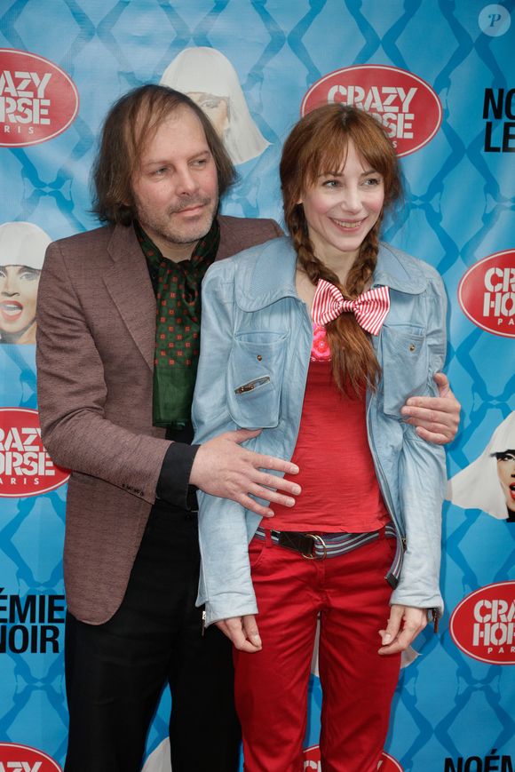Philippe Katerine et Julie Depardieu assistent à la première du spectacle de Noemie Lenoir au Crazy Horse, à Paris, France, le 2 juin 2013. Photo by Jerome Domine/ABACAPRESS.COM