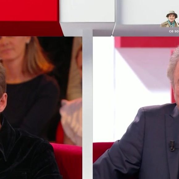 Damien Thévenot fond en larmes dans "Vivement dimanche" le 16 novembre 2025. Capture d'écran/France 3