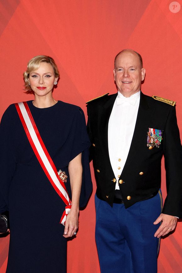 Le prince Albert II de Monaco, la princesse Charlene durant la traditionnelle soirée de la Fête Nationale Monégasque au Grimaldi Forum à Monaco, le 19 novembre 2024. La Famille Princière et leurs convives ont assisté à un opéra en 4 actes "La Bohême". © JC VINAJ / Pool Monaco / Bestimage