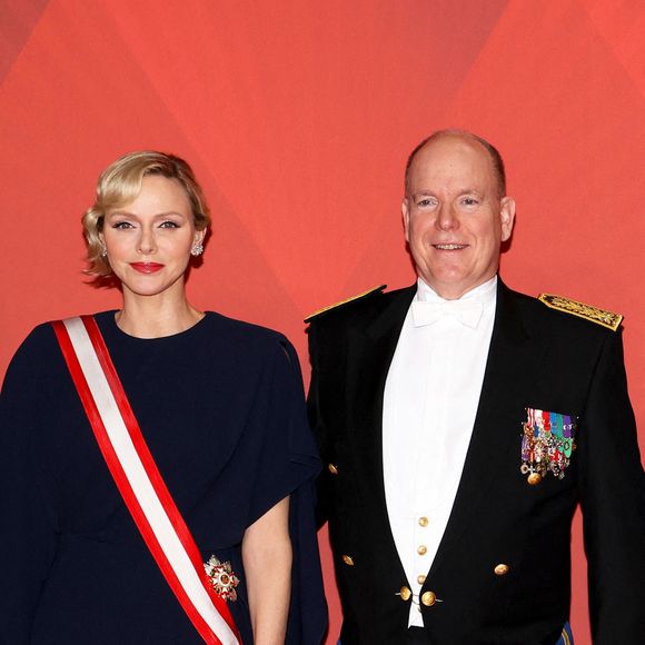 Le prince Albert II de Monaco, la princesse Charlene durant la traditionnelle soirée de la Fête Nationale Monégasque au Grimaldi Forum à Monaco, le 19 novembre 2024. La Famille Princière et leurs convives ont assisté à un opéra en 4 actes "La Bohême". © JC VINAJ / Pool Monaco / Bestimage