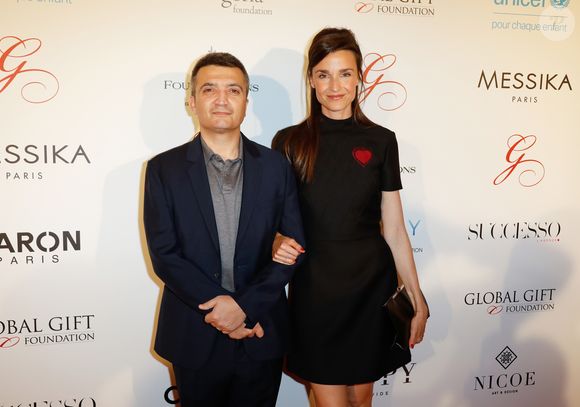 Thomas Langmann et sa femme Céline Bosquet Langmann lors du photocall de la 8ème édition du "Global Gift Gala" à l'hôtel Four Seasons George V à Paris, le 16 mai 2017.
© Marc Ausset-Lacroix/Bestimage