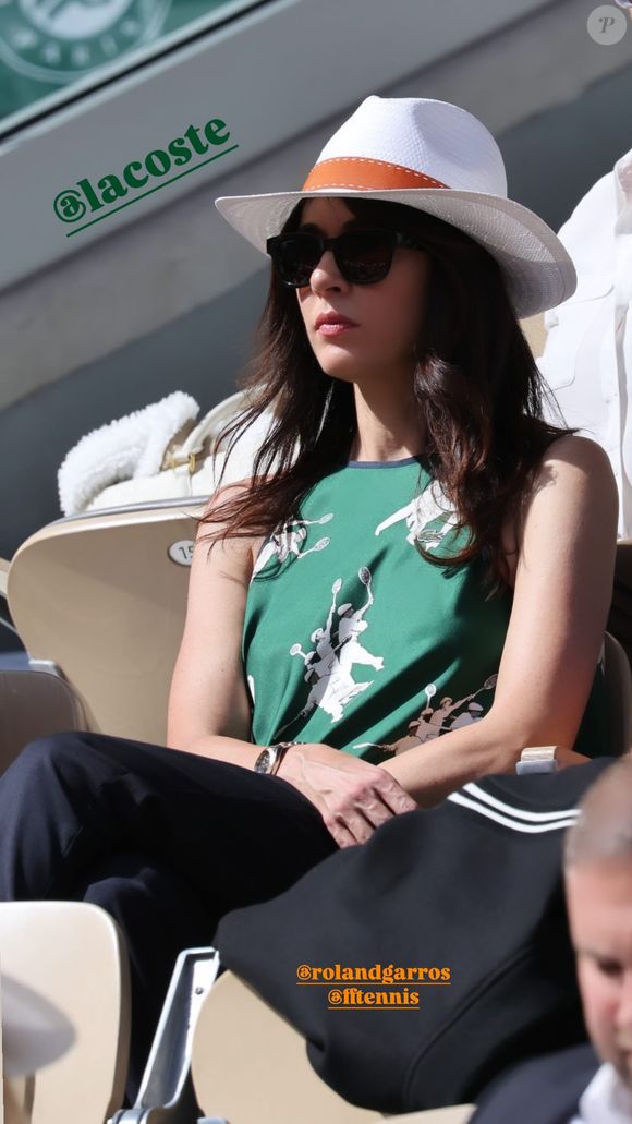 Nolwenn Leroy a partagé plusieurs photos de l’événement avec ses abonnés sur Instagram.
Nolwenn Leroy présente à Roland-Garros pour un hommage à Rafael Nadal dimanche 25 mai. Story Instagram.