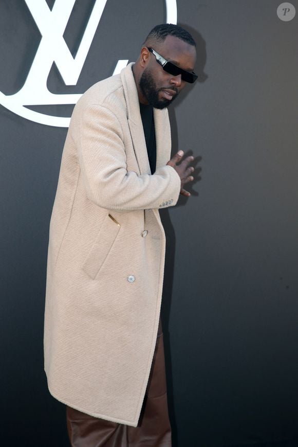 Le chanteur a trouvé un moment dans son emploi du temps très chargé pour se rendre ce vendredi 13 décembre sur le plateau de la Star Academy.

Gims - Célébrités au Défilé Louis Vuitton, Collection Prêt-à-porter Printemps / Eté 2025 dans le cadre de la Fashion Week de Paris, France, le 1er Octobre 2024. 

© Bertrand Rindoff / Bestimage