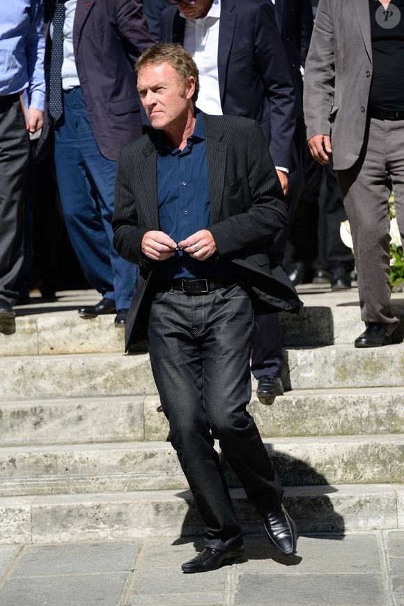 Christophe Hondelatte assistant aux funérailles de Jacques Verges à L'Eglise Saint-Thomas d'Aquin à Paris, France le 20 août 2013. Photo par Nicolas Briquet/ABACAPRESS.COM