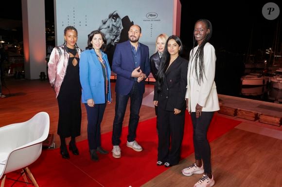 Exclusif - Camille Diao, Rima Abdul Malak (ministre de la Culture), Karim Rissouli, Laure Adler, Hafsa Herzi, Ramassa-Toulaye Sy lors de l'émission "C ce soir" lors du 76ème Festival International du Film de Cannes, France, le 19 mai 2023. © Jack Tribeca/Bestimage