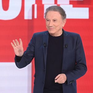 Exclusif - Michel Drucker - Enregistrement de l'émission Vivement dimanche au studio Rive gauche, presentée par Michel Drucker . Diffusion sur France 3 le 22 février 2026 © Guillaume Gaffiot/Bestimage