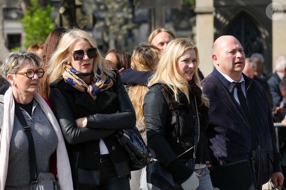 Natacha Régnier aux arrivées des obsèques d'Emilie Dequenne au cimetière Père Lachaise à Paris, France, le 26 mars 2025. © Cyril Moreau/Bestimage