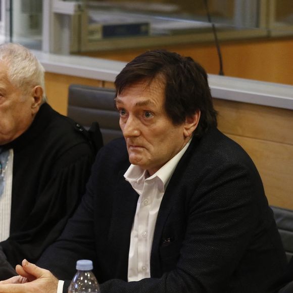 Pierre Palmade au tribunal de Melun avec ses avocats Me Alain Barsikian et Me Céline Lasek  pour son procès pour blessures involontaires à la suite d'un accident de la route en février 2023 dans lequel sa voiture a percuté un autre véhicule à Melun.
Le 20 novembre 2024.

© Christophe Clovis / Bestimage