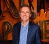 Il explique qu’ils sont à l’antenne aux mêmes heures et que donc il ne peut pas regarder son ex-femme à la télévision. 

Thomas Hugues à la générale de la comédie musicale "Al Capone" aux Folies Bergère à Paris. © Veeren / B. Rindoff / Bestimage