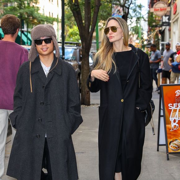 Angelina Jolie et son fils Pax Jolie-Pitt, à New-York / Backgrid USA / Bestimage
