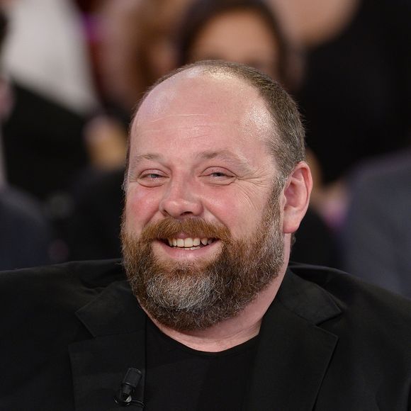 "Depuis que j'ai perdu 30 kg pour le tournage de Jean Valjean, j'arrive à mieux m'accepter", confie le comédien à la "Tribune Dimanche". 

Enregistrement de l'émission "Vivement Dimanche" à Paris le 9 Septembre 2015 et qui sera diffusée le 13 Septembre 2015. © COADIC GUIREC / BESTIMAGE