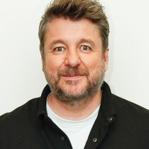 Exclusif - Bruno Guillon en backstage de l'émission "100% logique" présentée par C. Feraud et qui sera diffusée le 4 octobre 2025 sur France 2 au studio du Lendit à Saint-Denis, France, le 12 mars 2025. © Christophe Clovis/Bestimage