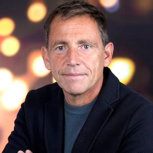 Le célèbre journaliste sportif Daniel Riolo possède un restaurant italien nommé Dopo.

 Portrait de Daniel Riolo lors de l'enregistrement de l'émission "Chez Jordan de Luxe" à Paris. 
© Cédric Perrin / Bestimage