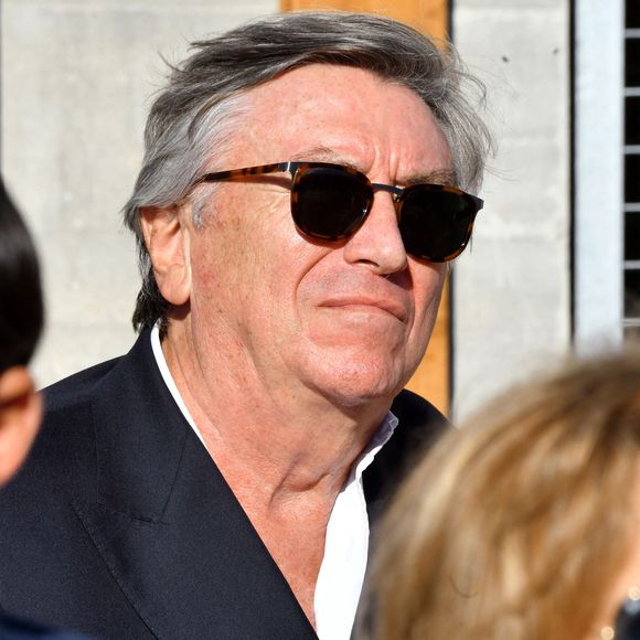 Et de continuer : "Là, tu nous poses un problème parce qu’on aurait voulu que tu continues encore un peu'. Alors, ils savaient très bien que ça n'allait pas durer encore dix ans, mais je les ai un peu pris de cours."

Jacques Legros - Le prince Albert II de Monaco et la princesse Charlene, présidente de la SPA monégasque, ont inauguré le nouveau refuge de la SPA de Monaco à Peille, le 16 septembre 2024. © Bruno Bebert / Bestimage