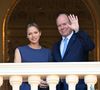 Charlène et Albert de Monaco ont fait une apparition remarquée
La princesse Charlène de Monaco, Le prince Albert II de Monaco au balcon du palais princier lors de la procession de la Fête Dieu sur la place du Palais à Monaco.
© Bruno Bebert / Bestimage