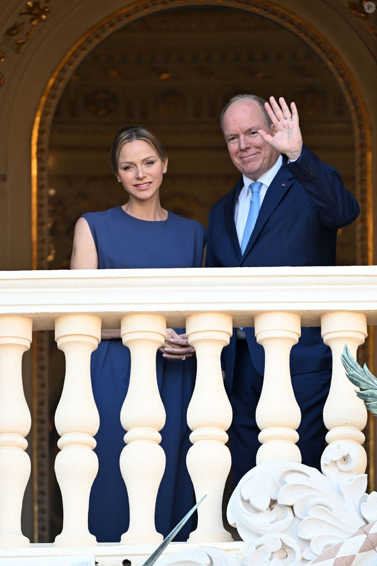 photo-charl-ne-et-albert-de-monaco-ont-fait-une-apparition-remarqu-e