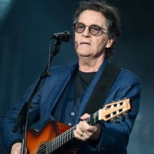 Francis Cabrel sur la scène du festival des Francofolies 2021 à la Rochelle, le 12 juillet 2021. © MPP / Bestimage