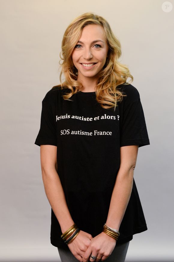 Exclusif - Amélie Etasse - Mobilisation des people pour l'association SOS Autisme en France lors d'un shooting au studio Invisu à Paris, le 7 et 8 février 2016. © Rachid Bellak/Bestimage