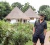 Il a baptisé le magnifique domaine, le Village Noah. Il est ainsi devenu le chef de ce village
L'ancien sportif de tennis, Yannick Noah dans son village Noah, à Yaoundé, Cameroun, le 25 juillet 2022. © Stéphane Lemouton/Bestimage