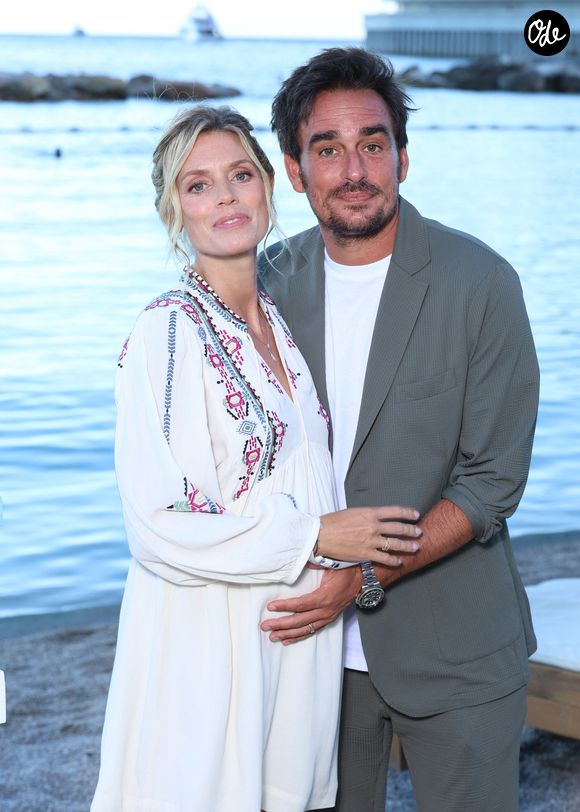 L'interview a eu lieu au Festival de Monte-Carlo, en juin dernier.

Aurore Delplace et Kevin Levy a l'after party au 'Neptune' lors de la 65ème édition du Festival TV De Monte Carlo le 13 Juin 2026 © Denis Guignebourg /Bestimage