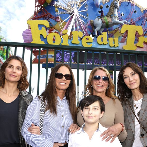 Melody Vilbert , Nathalie Marquay Pernaut,  Singrid Campion avec son fils Marcel et Mareva Galanter - Inauguration de la Foire du Trône 2025 à Paris le 4 avril 2025. © Cédric Perrin/Bestimage