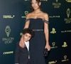 En 2016, Benzema rencontre la mannequin martiniquaise Cora Gauthier à Madrid. Le couple se marie et donne naissance à un garçon, Ibrahim, le 14 mai 2017...
Ibrahim ( fils de Karim Benzema) et son ex compagne Cora Gauthier - Photocall de la 66ème cérémonie du Ballon d’Or au Théâtre du Chatelet à Paris le 17 octobre 2022. © Cyril Moreau/Bestimage