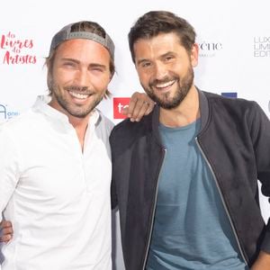 Et de compléter : "Et surtout, il demande ceci "qu'aucune récupération politique ne soit réalisée sur notre malheur. Merci de respecter leur peine (...). J’envoie mes pensées les plus sincères à la famille de Louise. Nous sommes avec vous."


Exclusif - Ghislain Gerin et son mari Christophe Beaugrand - Festival des Livres et des Artistes organisé par l'association "Lecture pour Tous" engagée dans la lutte contre l'illettrisme au Mail Branly à Paris le 2 juillet 2022. © Pierre Perusseau/ Jack Tribeca / Bestimage