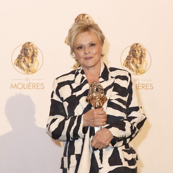 Muriel Robin (Molière d'honneur) - Photocall des lauréats de la 37ème Nuit des Molières aux Folies Bergère à Paris le 4 mai 2026.

© Jack Tribeca / Bestimage