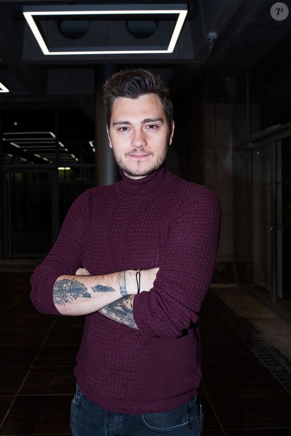 Jeff Panacloc pose lors du vernissage de l'exposition du photographe Stephane de Bourgies à La Défense à Paris, France, le 12 mars 2019. Photo by Julie Sebadelha/ABACAPRESS.COM