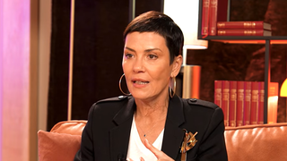 "Personne ne peut dire que j'ai un visage étiré" : la technique de Cristina Cordula pour un résultat ultra-naturel