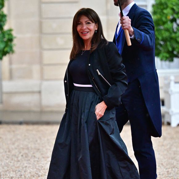 Anne Hidalgo, maire de Paris - Arrivées des personnalités au dîner d’État en l’honneur du président brésilien et de sa femme au palais présidentiel de l’Élysée à Paris le 5 juin 2025.

© Christian Liewig / Bestimage