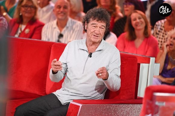 Exclusif - Robert Charlebois - Enregistrement de l'émission "Vivement dimanche" spécial Céline Dion au studio Rive gauche, presentée par Michel Drucker. Diffusion sur France 3 le 6 septembre 2026. © Guillaume Gaffiot/Bestimage