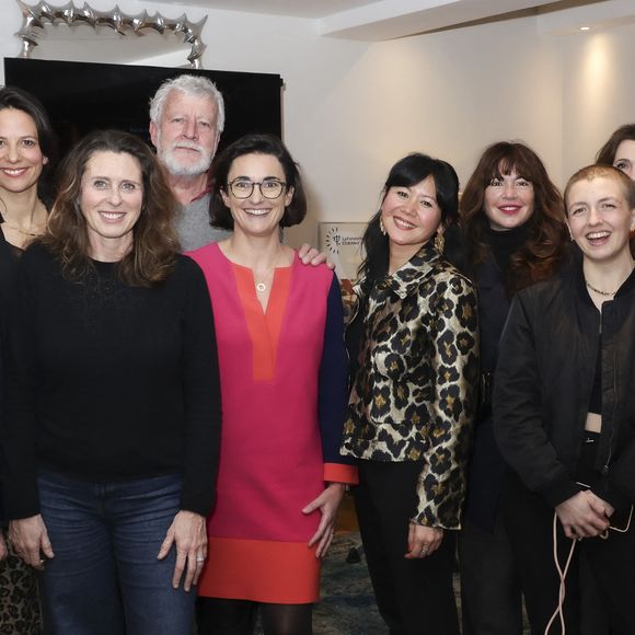 Exclusif - Louis Bodin, Christelle Gauzet (présidente de Défi d'Elles), Valérie Fignon, Joël Dupuch, Anne Browaeys, Ly Danh (Directrice Marketing & Communication de Défi d'Elles), Pascal Bataille, Elsa Wolinski, Marianne Moing, Tadrina Hocking, Myriam Seurat, Valérie Trierweillert, lors de la conférence de presse de "Défi d'Elles" à l'appartement Club Med de Passy à Paris le 15 janvier 2025.

© Jack Tribeca / Bestimage