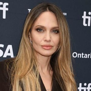 Le tournage du blockbuster "Lara Croft : Tomb Raider" il y a 26 ans a profondément marqué l'actrice Angelina Jolie.

Angelina Jolie au Festival du Film de Toronto

© Bestimage