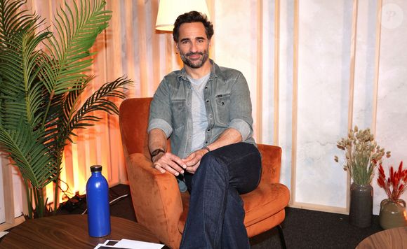 Florent Peyre lors de l'enregistrement de l'émission "Chez Jordan", présentée par Jordan de Luxe. Paris, le 29 mars 2022. © Cédric Perrin/Bestimage
