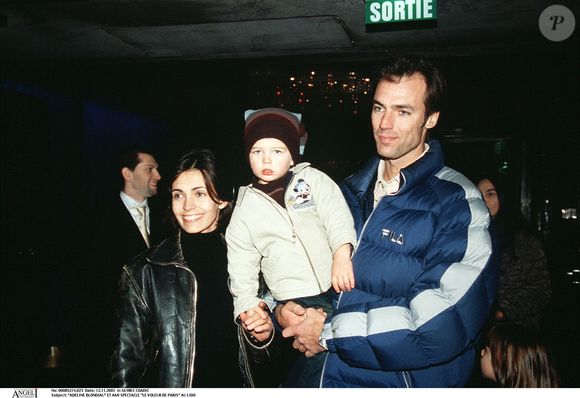 Adeline Blondieau à Paris avec son fils. ©COADIC GUIREC / BESTIMAGE