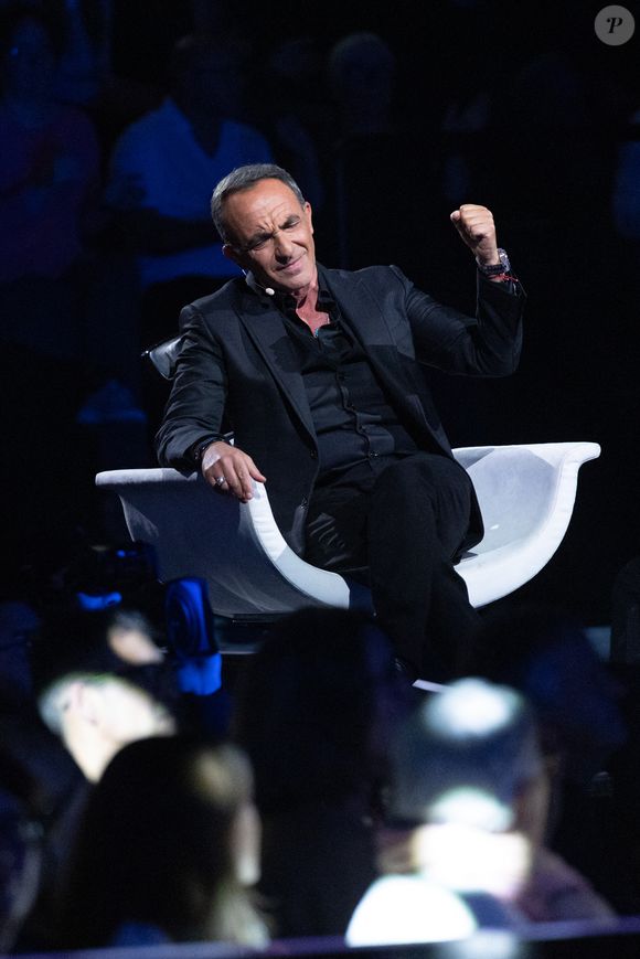 Exclusif - Nikos Aliagas lors de l'enregistrement de l'émission "La chanson secrète N°14", présentée par Nikos Aliagas et diffusée le 26 décembre sur TF1, à Paris le 9 décembre 2025. © Jacovides-Moreau/Bestimage
