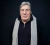 En effet, depuis de nombreuses années, l'animateur aime se retrouver en famille dans l'Ouest.
Jean-Pierre Castaldi, pose lors de sa venue dans le « 15h-16h » présenté par CS. Cohen et diffusé en direct sur Radio J, à Paris, France, le 04 février 2025. © Jack Tribeca / Bestimage