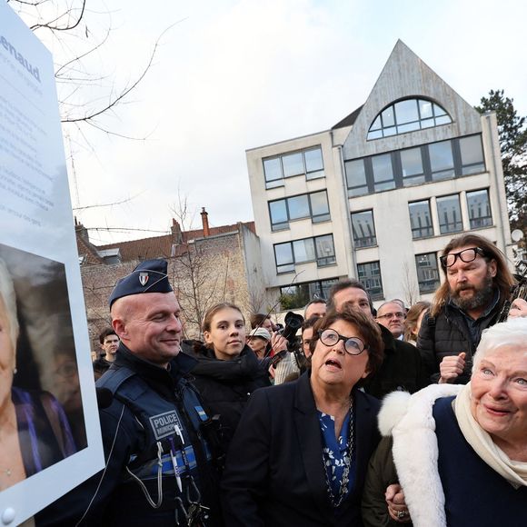 Line Renaud, 97 ans, a inauguré un jardin public qui porte son nom, à Lille, France, le mercredi 17 décembre 2025. © Claude Dubourg/Bestimage